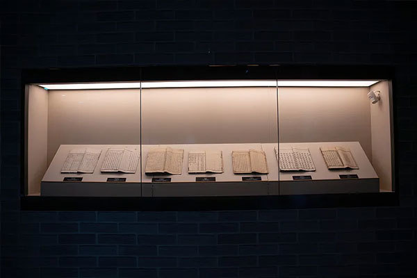Smart Display Cabinets Revolutionize Retail Experience