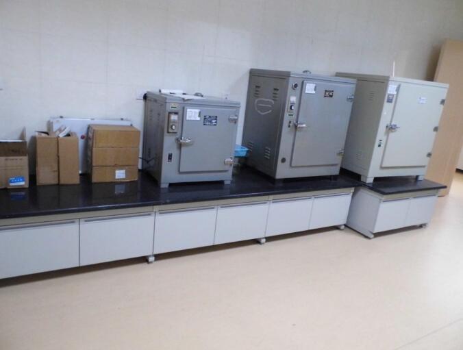 Steel and wood high temperature platform