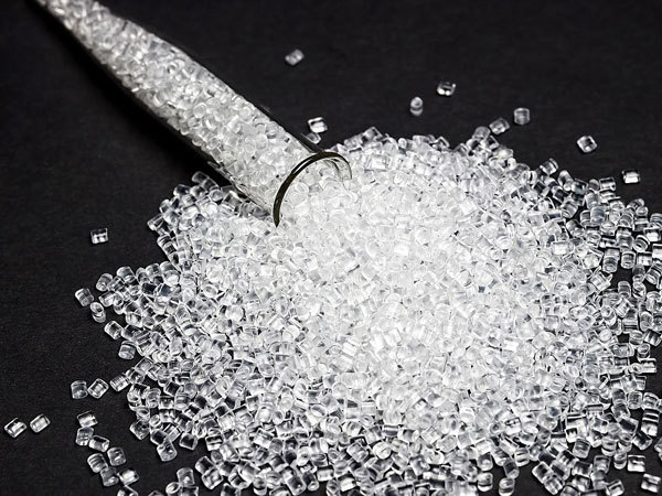 PE three-layer co-extruded film: a leader in advanced packaging technology