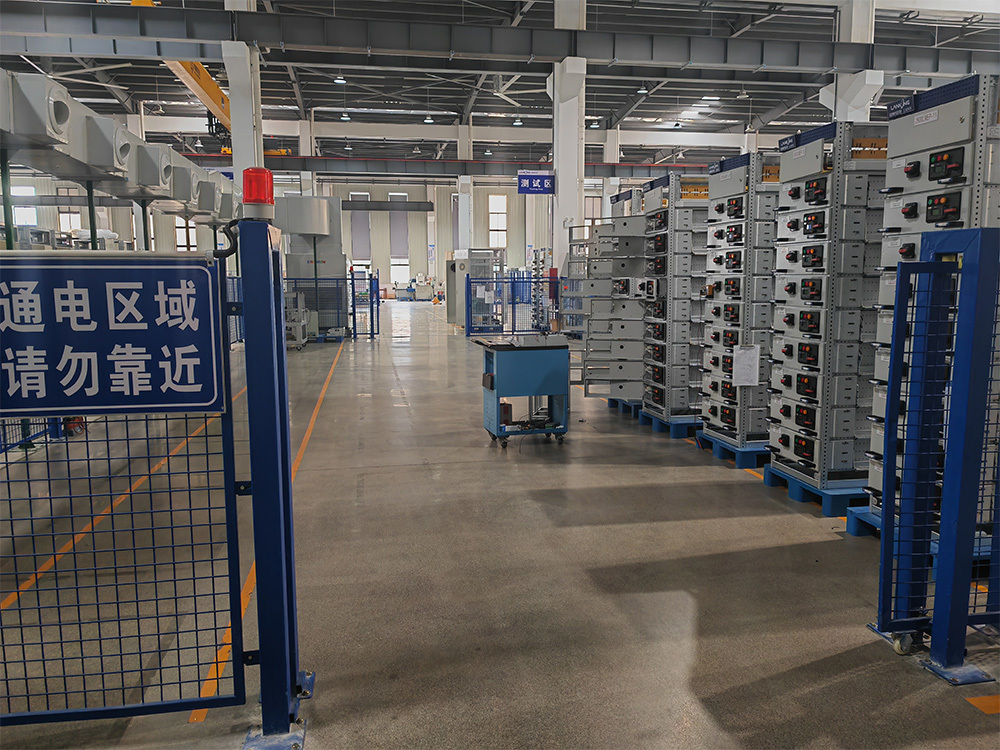 Maximizing Efficiency with Energy Distribution Units in Electrical Systems