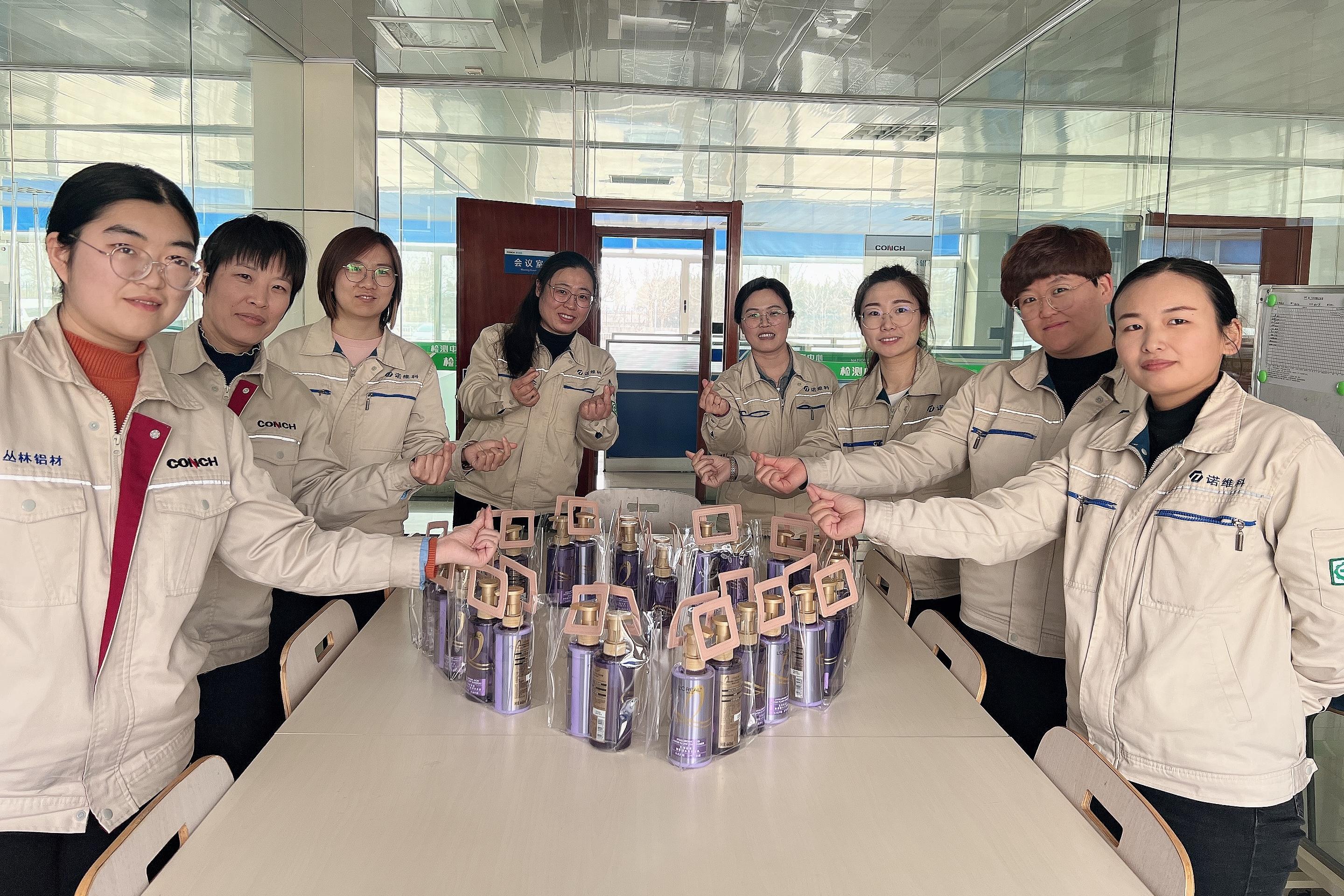 妇女节 | 巾帼绽芳华，敬业添华彩