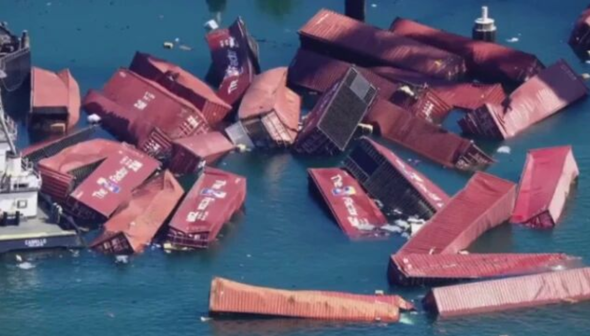 Breaking News: ZIM “Mississippi” Container Ship Accident at Long Beach Port, 67 Containers Lost Overboard