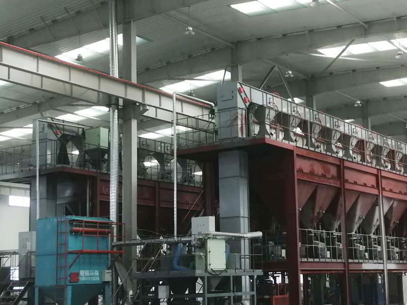 Shaftless screw conveyor has suitable rotation speed