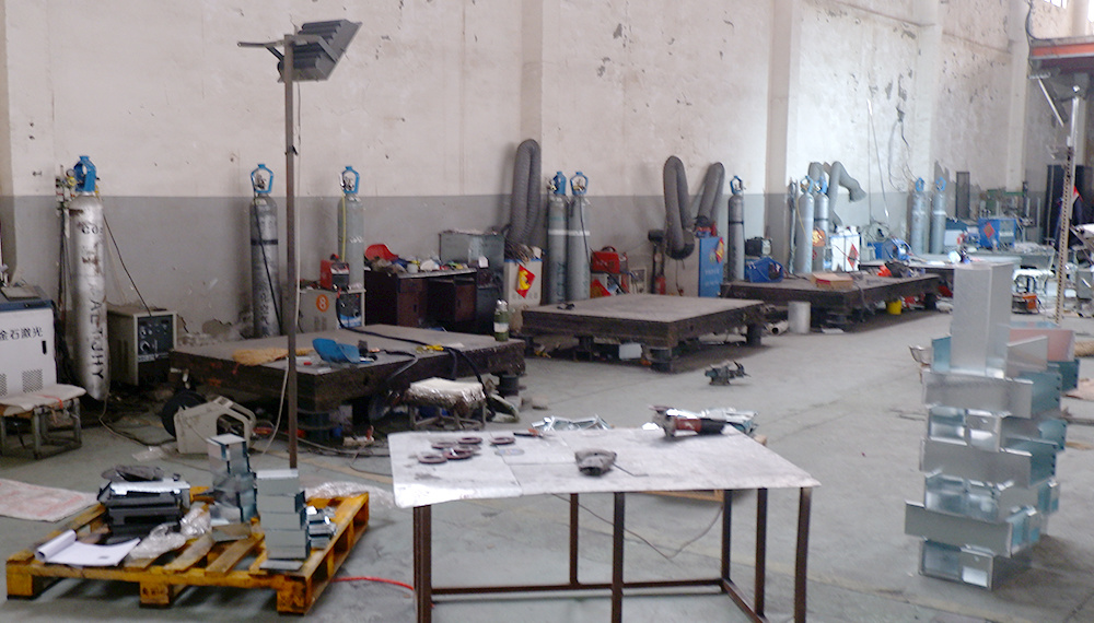Factory Environment (2) Factory Environment (2)