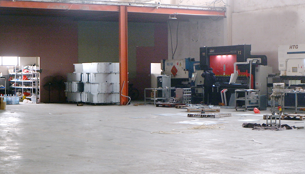Factory Environment (6) Factory Environment (6)
