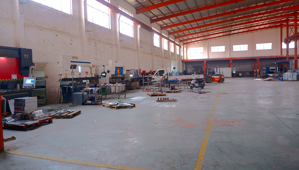Factory Environment (5) Factory Environment (5)