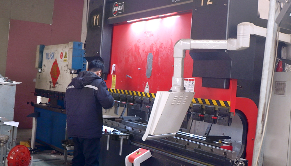 Production Equipment (3) Production Equipment (3)