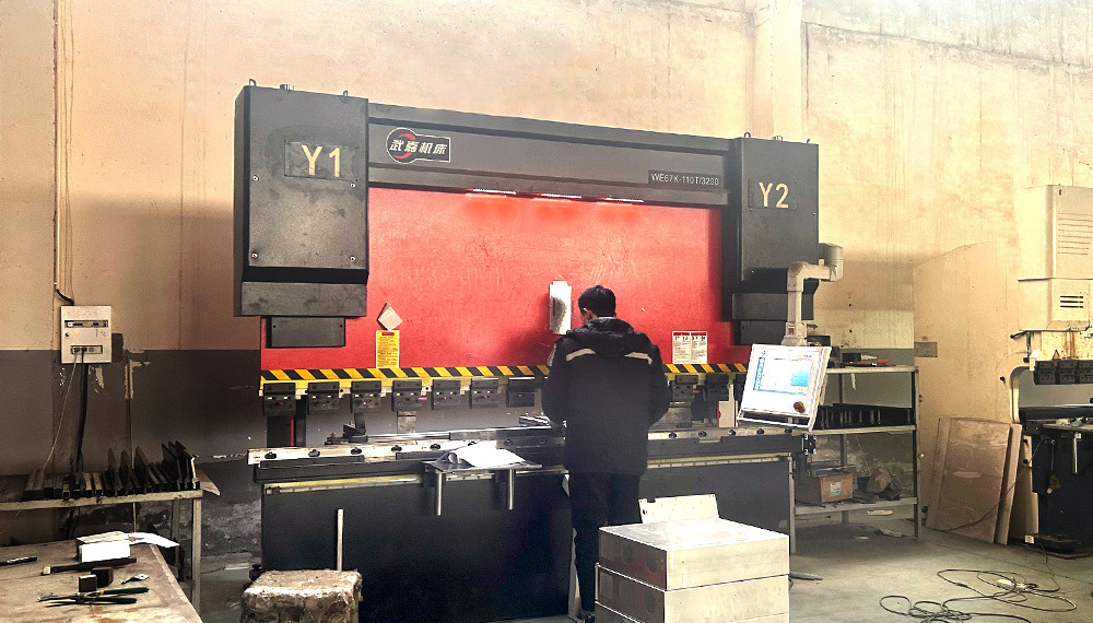 Sheet metal chassis manufacturers and suppliers