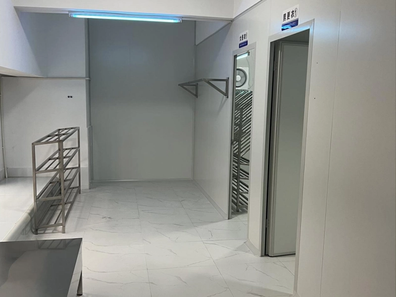 Visitor corridor