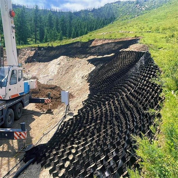 1.1-1.8mm Texture/Perforated HDPE Geocell  Channel Slope Reinforcement Protection