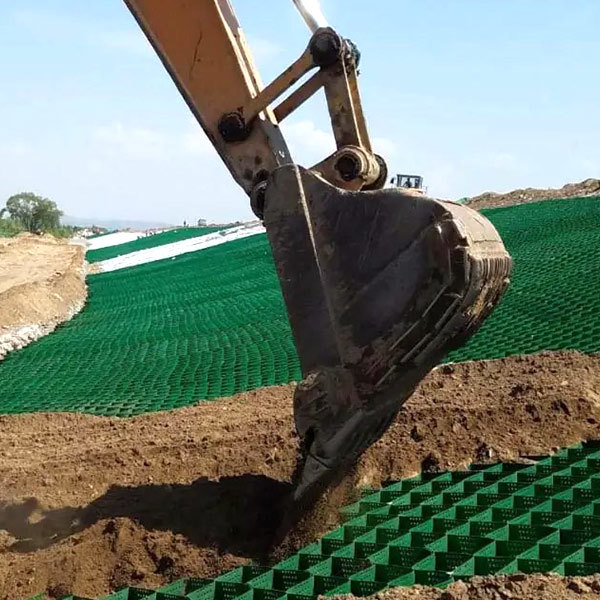 Application of geocells in river bank and river canal projects