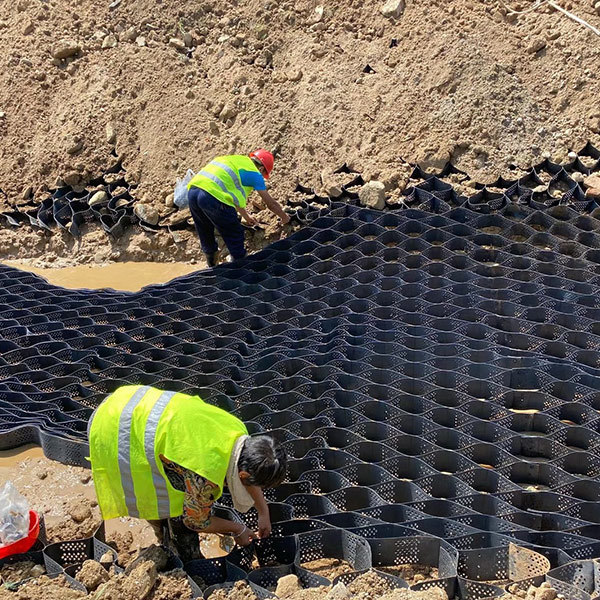 Application of geocells in river bank and river canal projects
