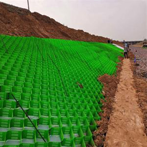 What are the advantages of geocell slope protection