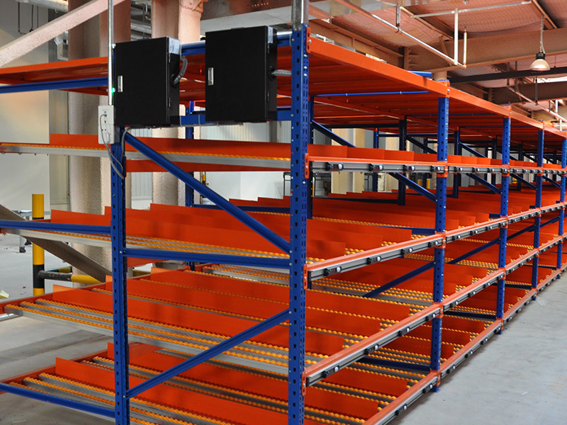 Carton flow racks
