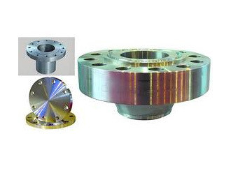 Pressure vessel high pressure flange