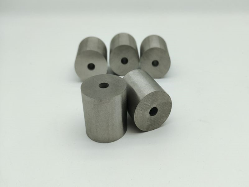 High specific gravity alloy mold