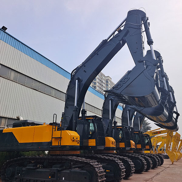 EXCAVADORA MEDIANA XE205GH