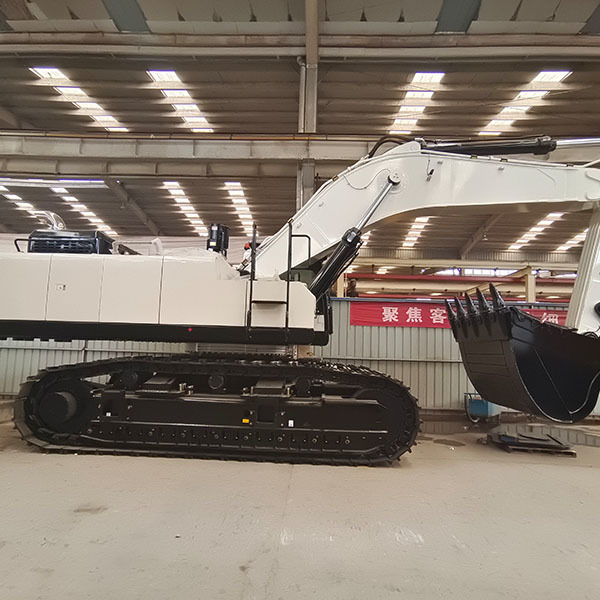 EXCAVADORA MEDIANA XE215GA