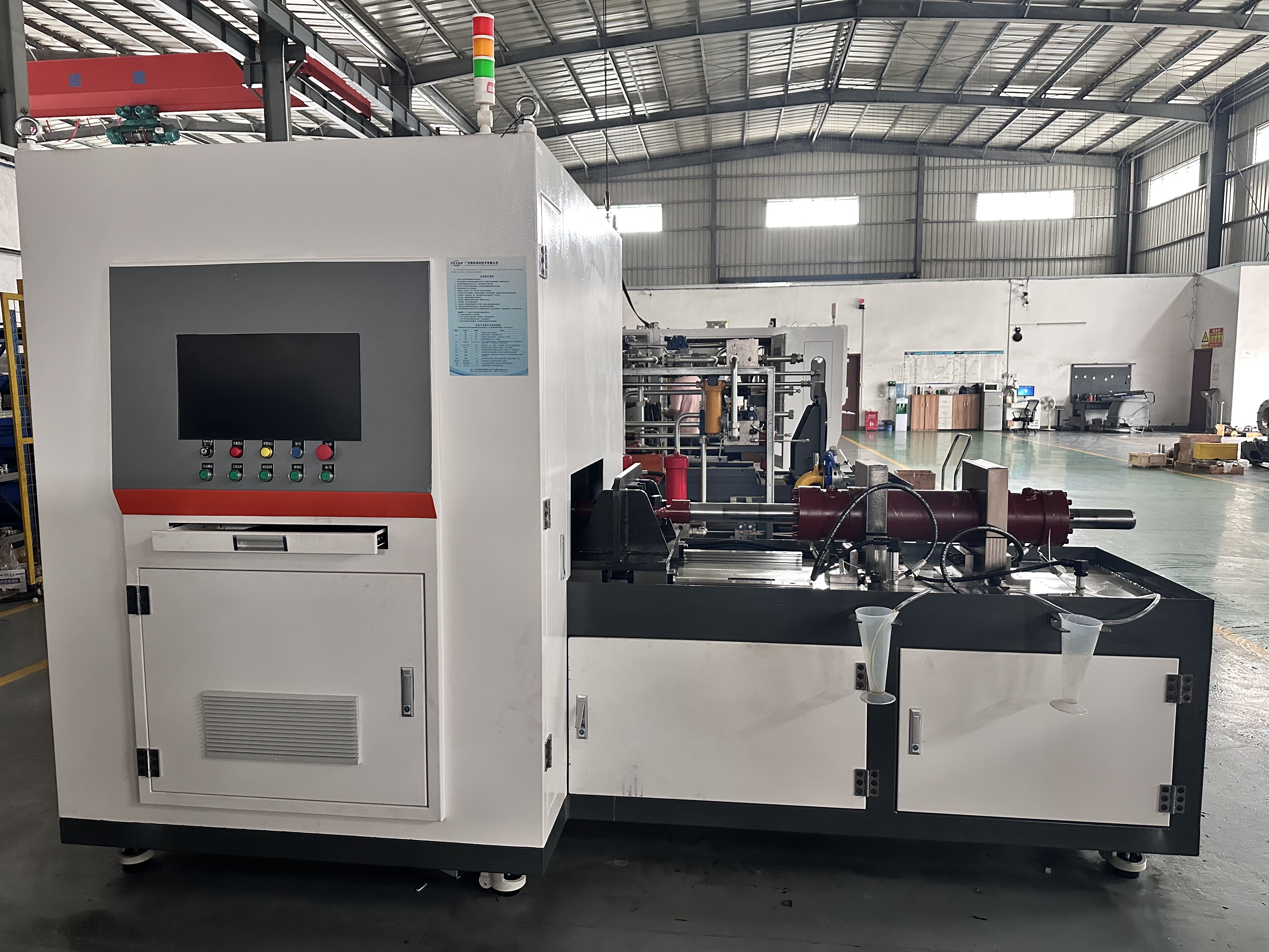 Hydraulic endurance testing bench