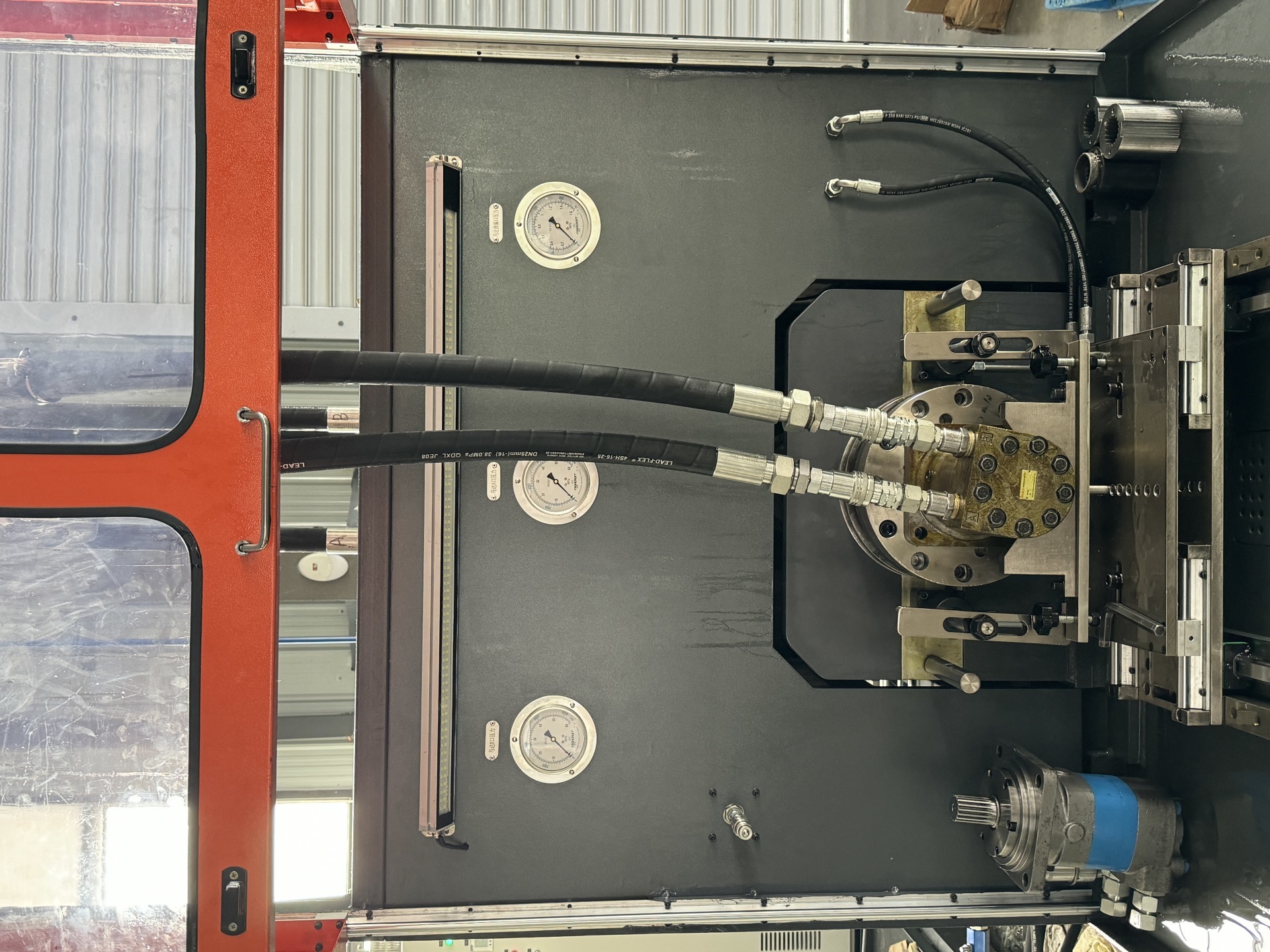 Hydraulic motor test bench