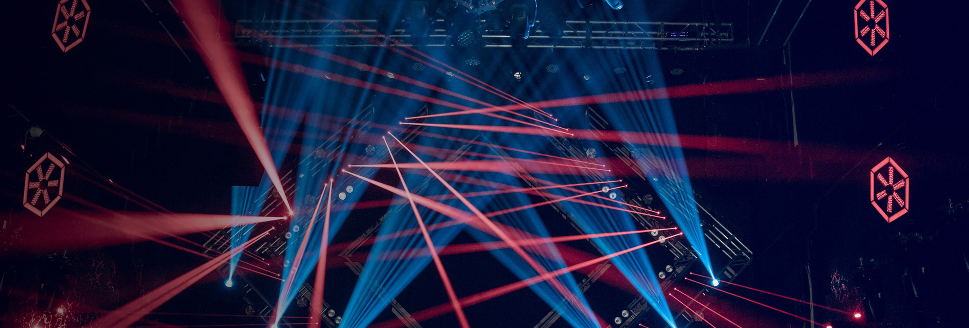 BEAM AND LASER IN CLUB