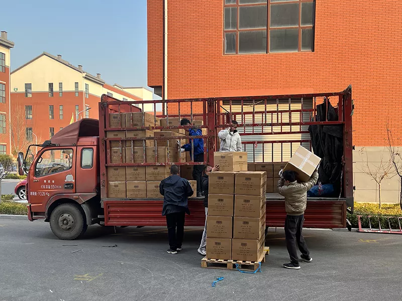 Loading and shipping Loading and shipping