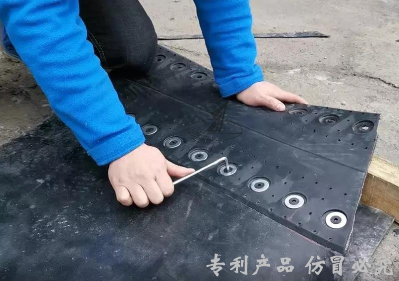 1111