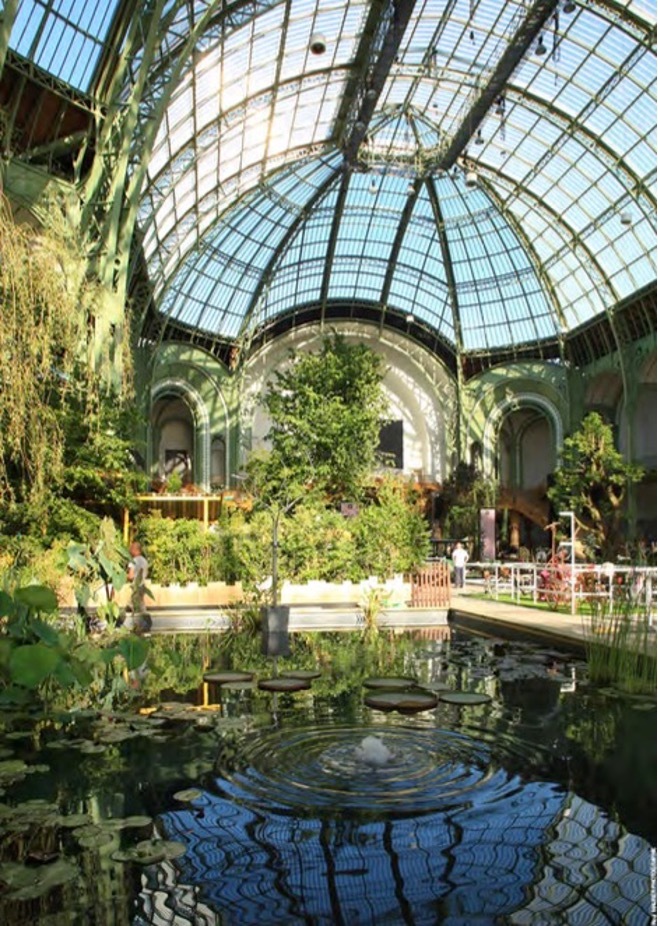 Grand Palace garden art, Paris, France