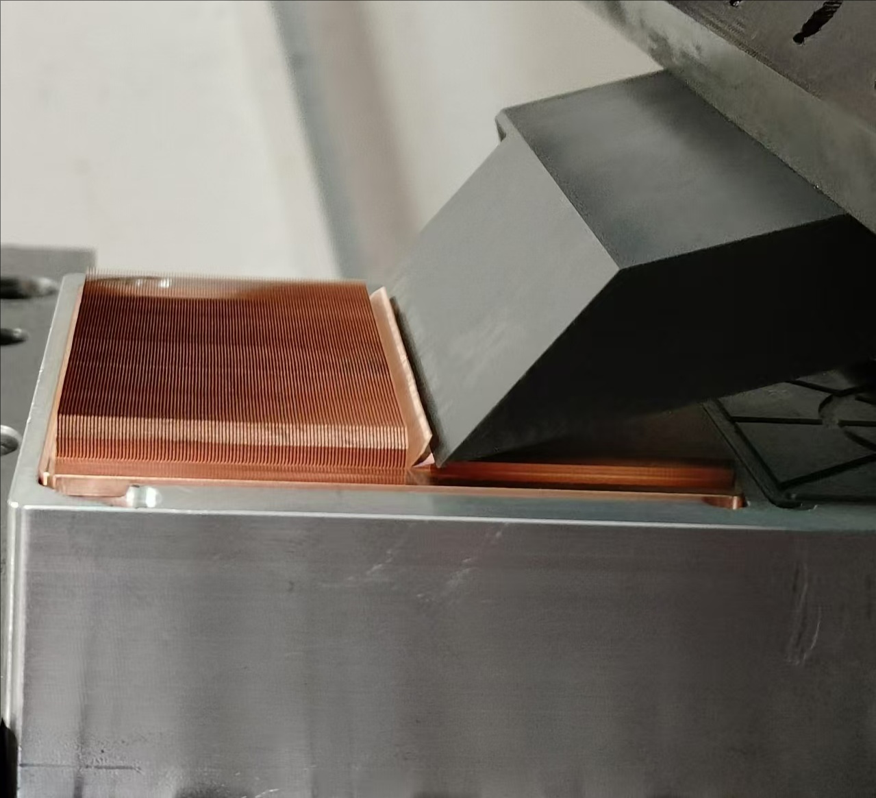 As a manufacturer of skived fins heat sink, How to choose the material for your skived fin design?