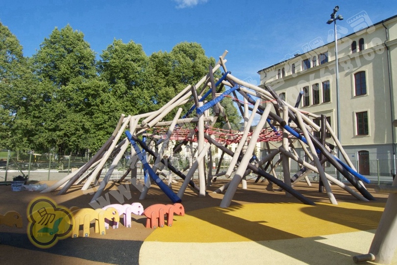 Hubei outdoor children non-standard customized amusement equipment
