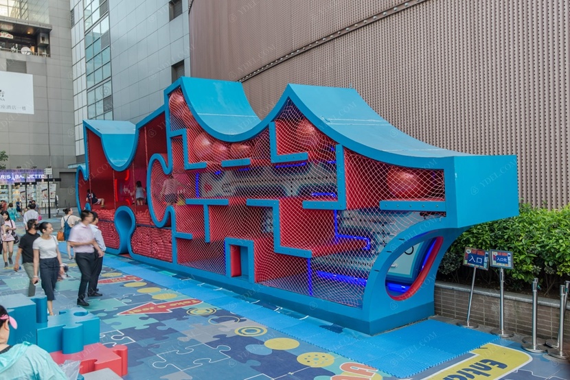 Commercial square three-dimensional maze equipment