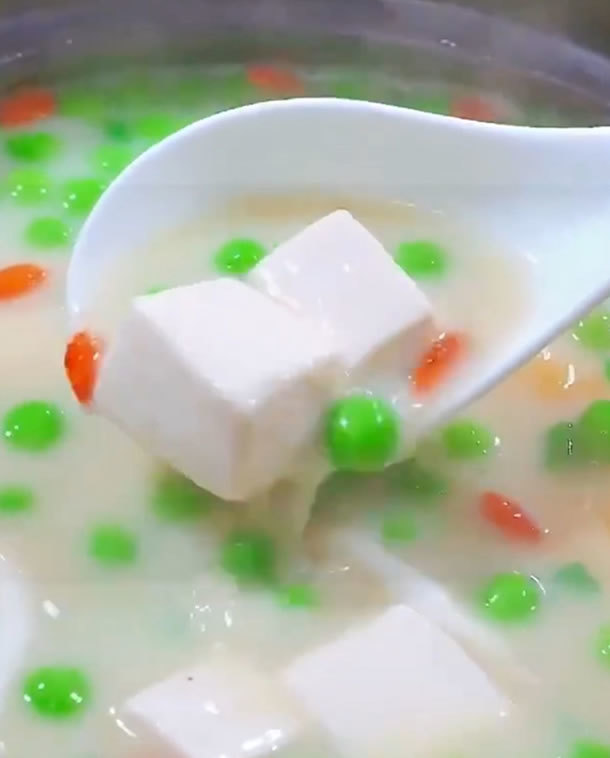 Green Pea Tofu Soup