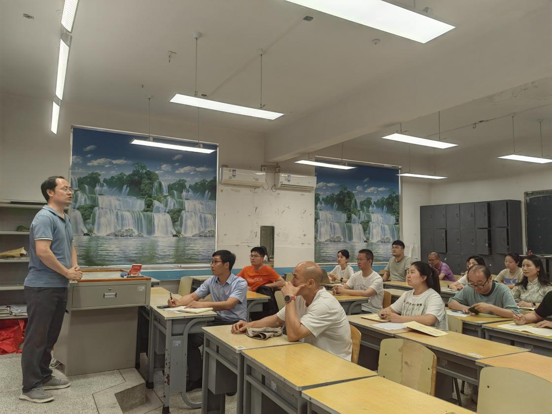 高三Ⅰ级部党支部开展5月主题党日活动
