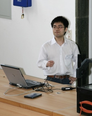 校友彭启迪在世界顶级学术研讨会上作交流