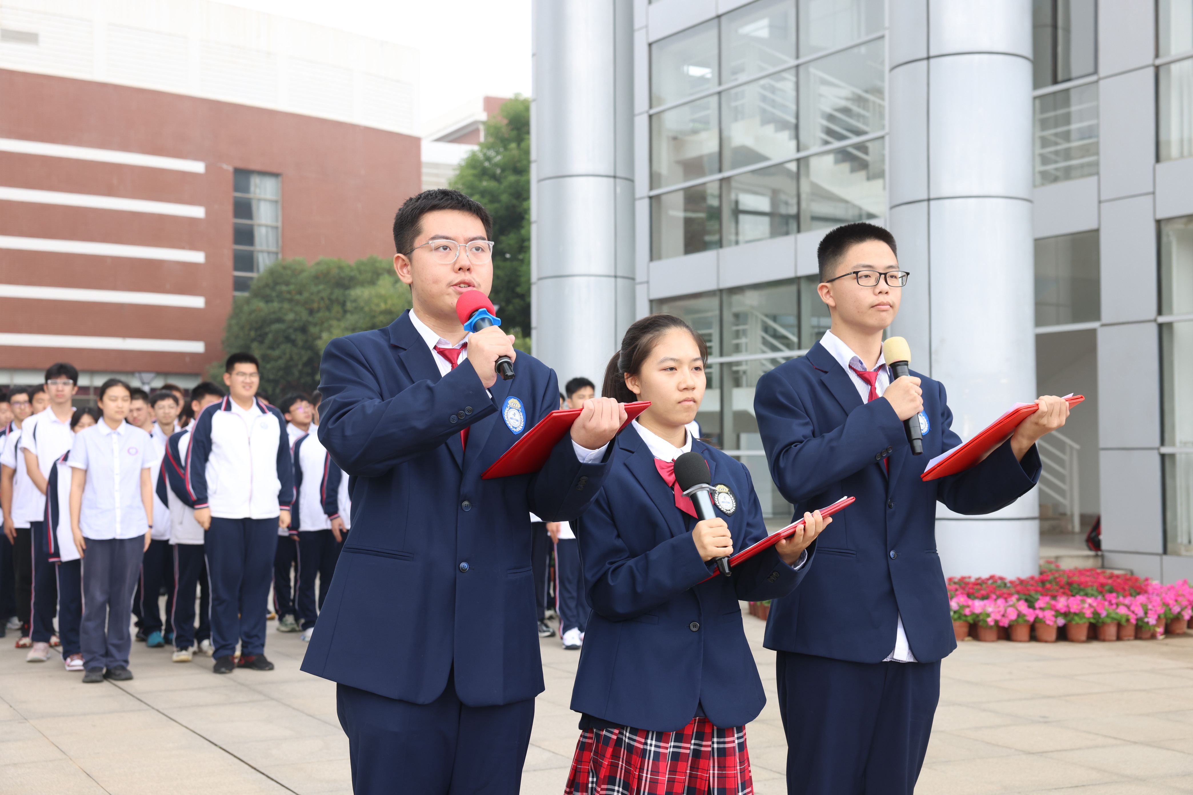 【일곱 카지노 커뮤니티 주의 국기에 따른 연설】 huayi, haohao, 그리고 나는 아침 햇볕에 있습니다