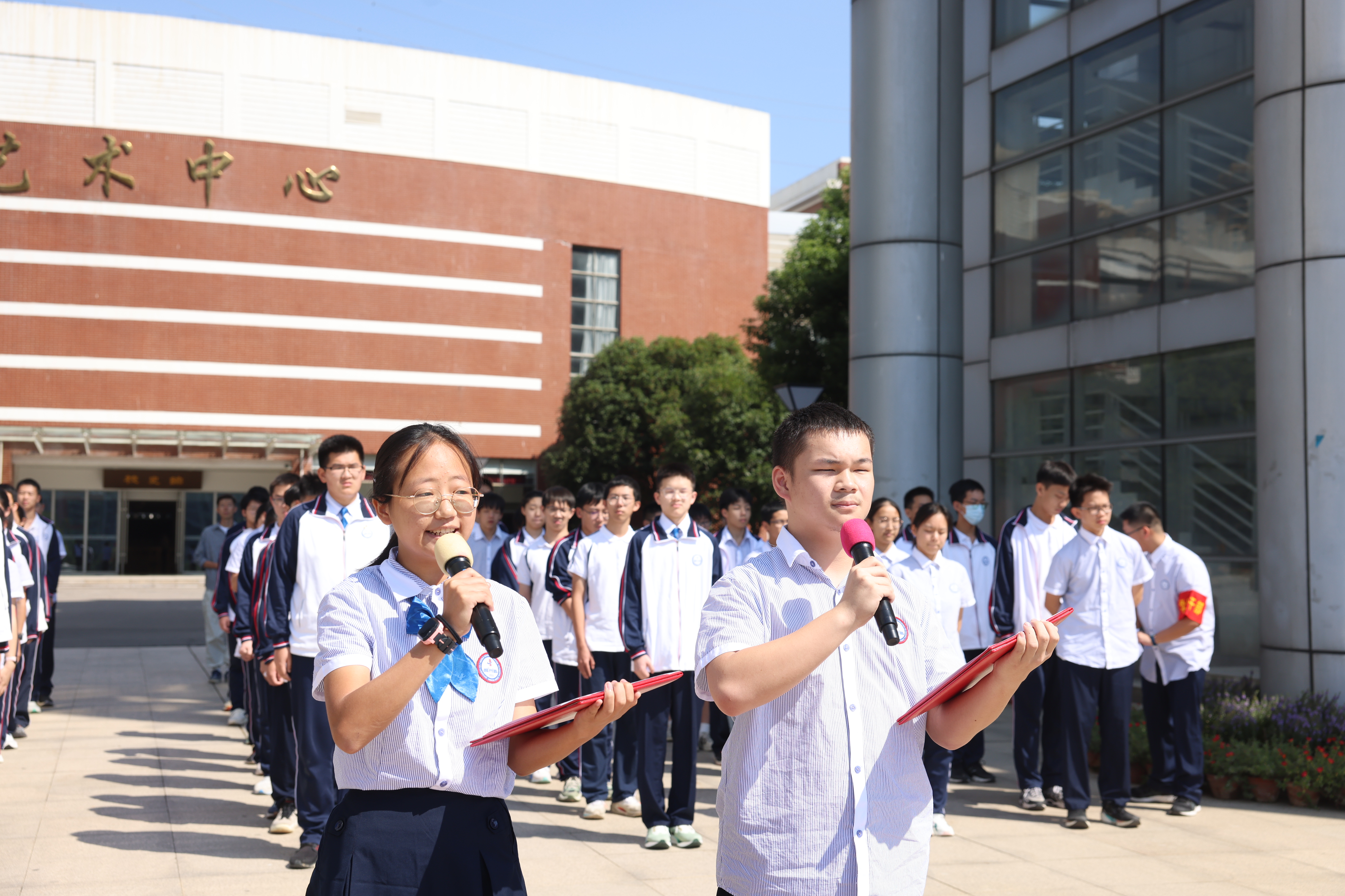 【4 주의 국기 아래의 연설】 우리가 오는 길을 잊지 마십시오. 우리는 자립해야합니다