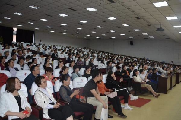 学习做父母，一直在路上——聆听党波涛老师《家庭教育目标与问题》讲座有感