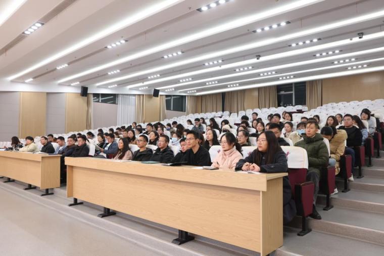 교육의 이상을 연습하고 교육적 지혜를 불러 일으키십시오! 우리 플러스 카지노는 첫 번째 청소년 살롱을 개최했습니다