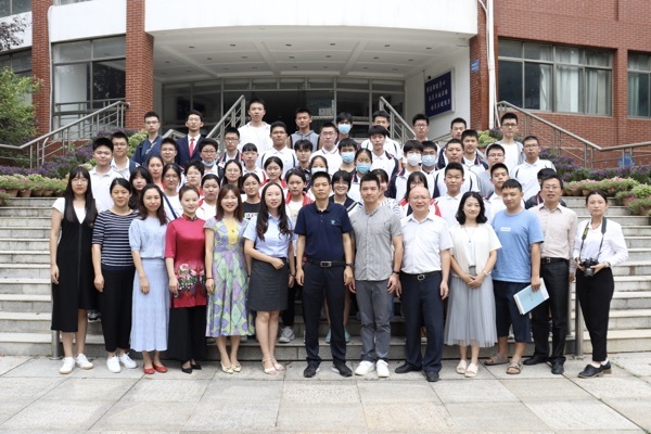 华中师大一附中本学期社团工作启动大会顺利召开