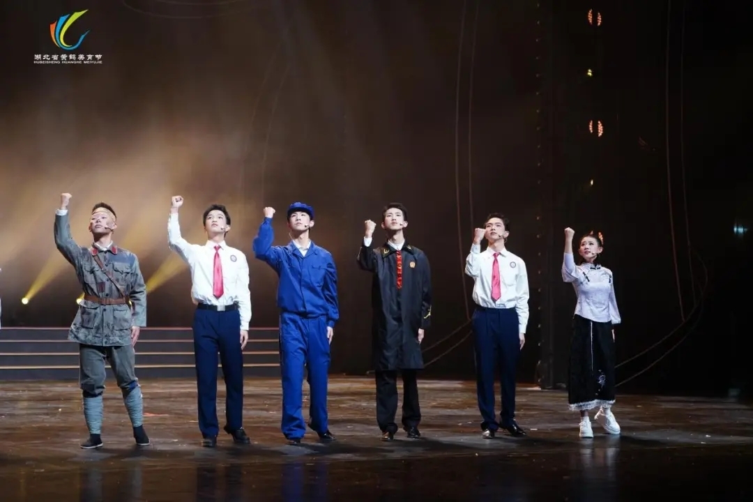 Wuhan Education Television Station : Huashi No. 1 계열 고등에볼루션 카지노의 오리지널 아트 작품은 2 개의 전국 상을 수상했습니다! 그리고 나라에서 가장 높은 성능 단계에서!