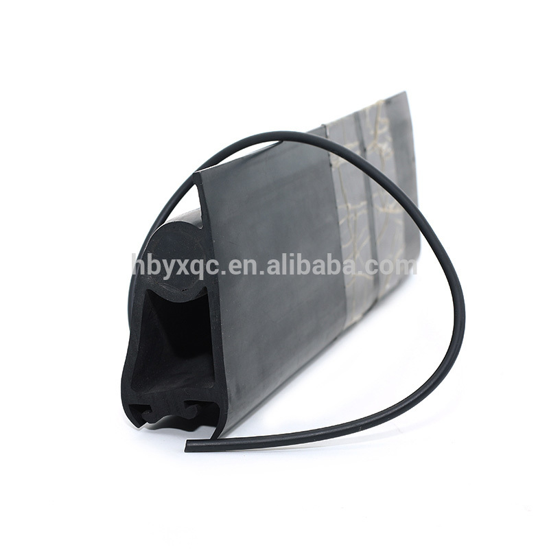 Flame-retardant rubber sealing strip