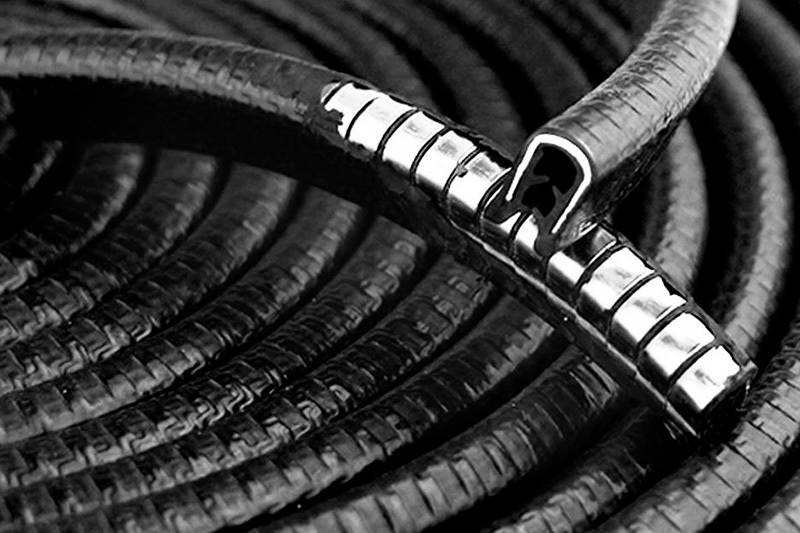 When sealing a car with sealing strips, what precautions should be taken? When sealing a car with sealing strips, what precautions should be taken?