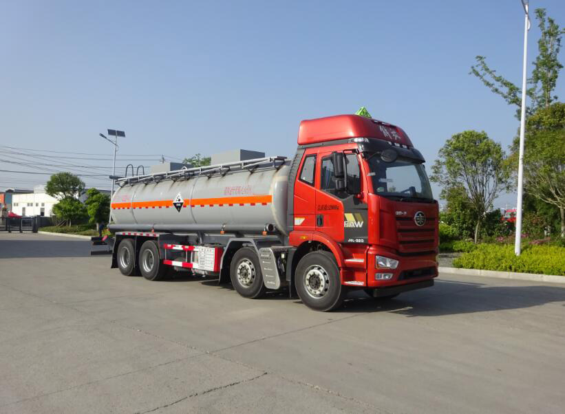 Engineering transport vehicle Engineering transport vehicle