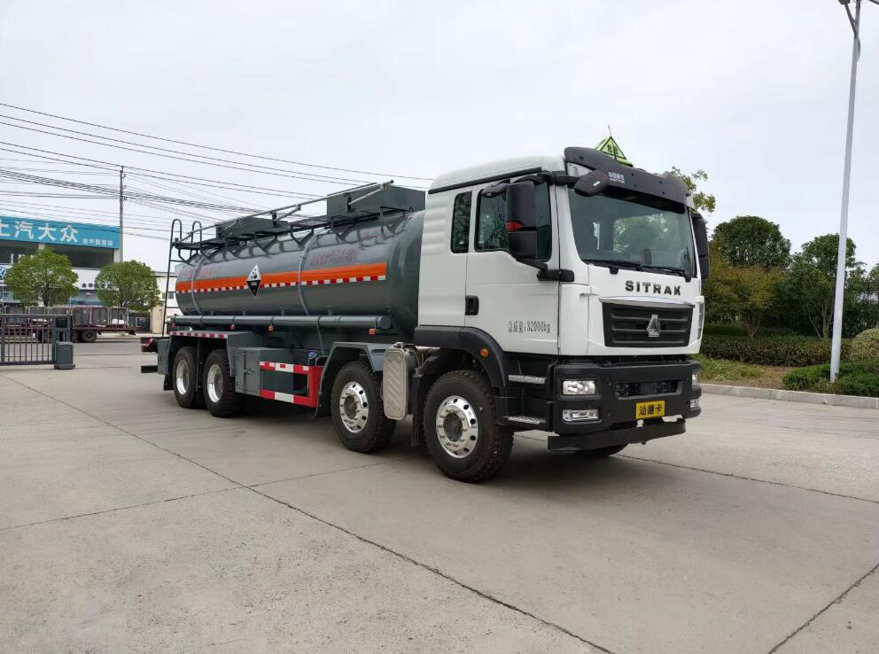 Engineering transport vehicle Engineering transport vehicle