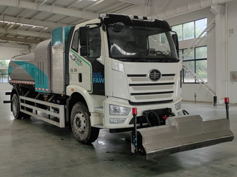 Engineering transport vehicle Engineering transport vehicle