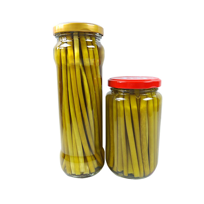 Canned garlic sprouts