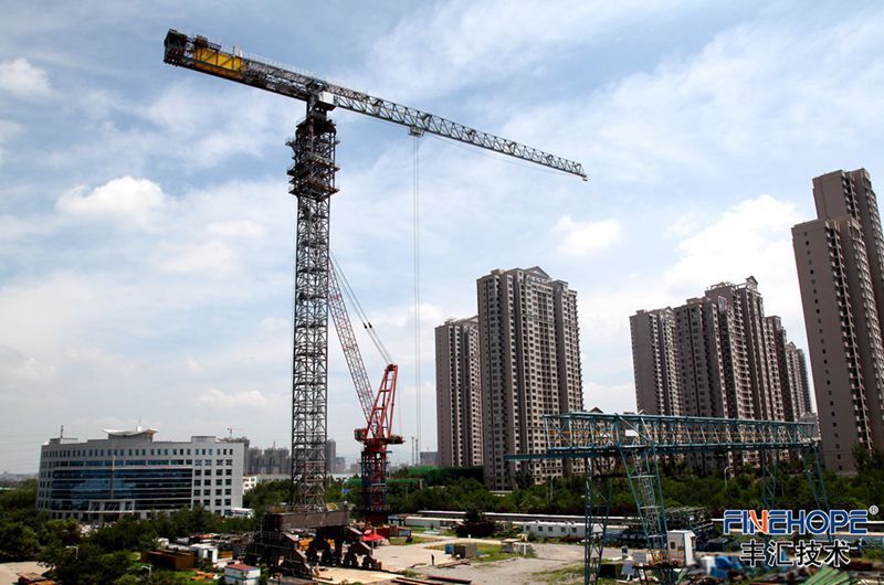豐匯技術(shù)FHTT2000A型行走式平頭塔機(jī)順利通過業(yè)主工廠驗(yàn)收