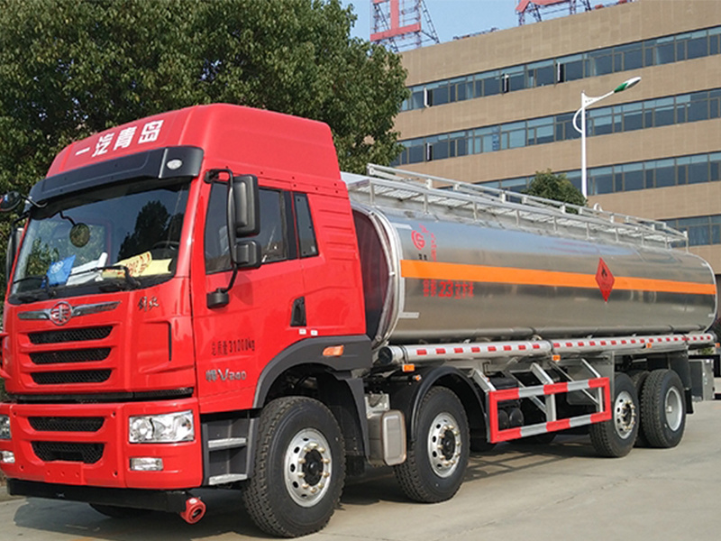 FAW Han V 8x6 Aluminum Alloy Fuel Tanker