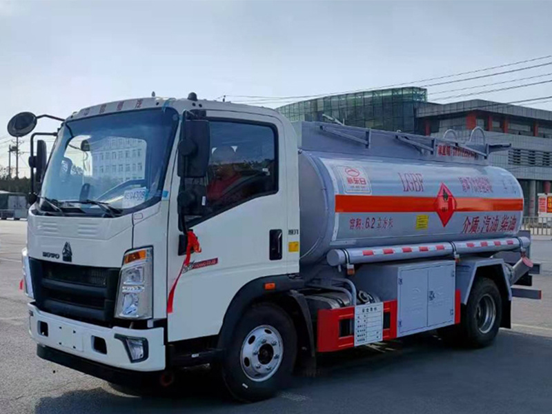 Sinotruk Howo Light Truck 5-ton Fuel Tanker (China VI Emission Standard)