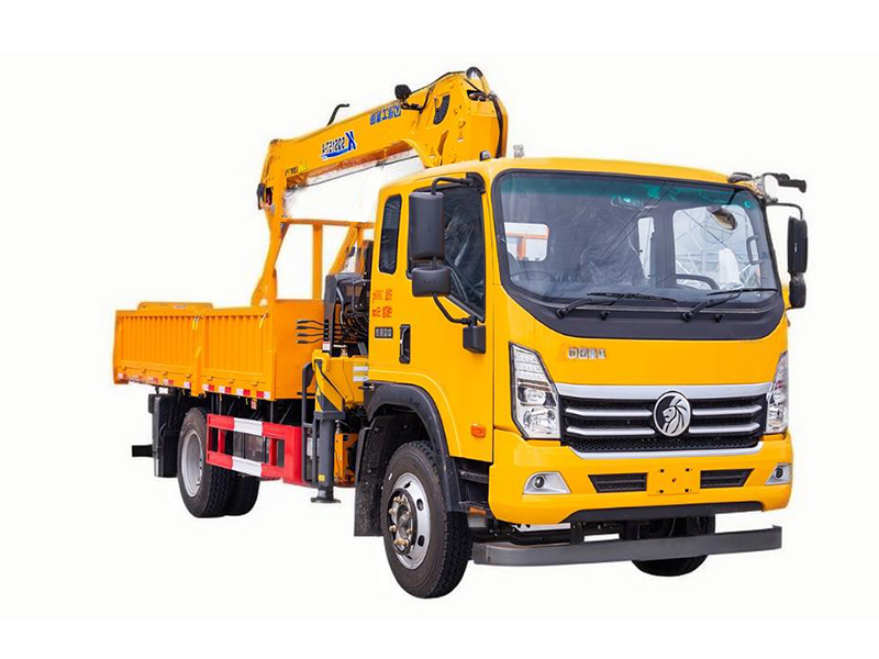 Sinotruk Ace single bridge - Xugong K6.3 tons 4 car crane